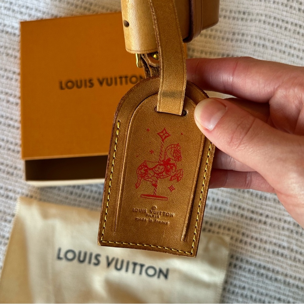 Louis Vuitton Carousel Zebra Red Luggage Tag with Box